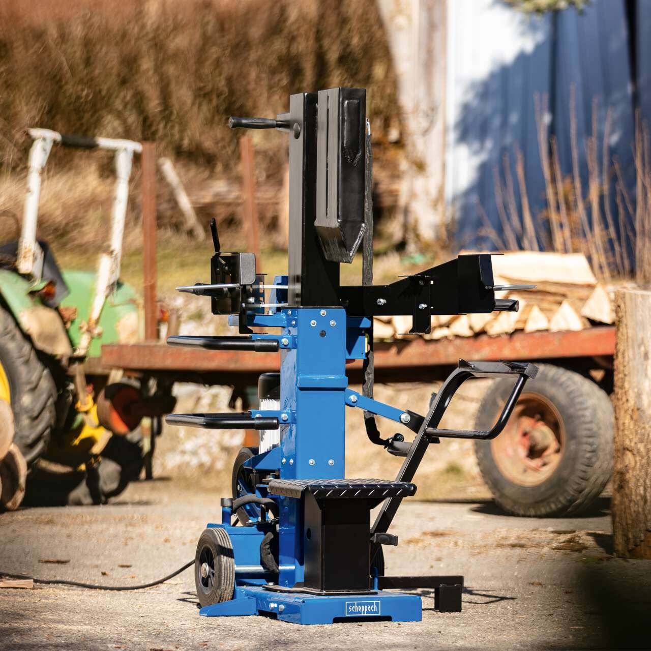 Cepač za drva COMPACT 15T Scheppach