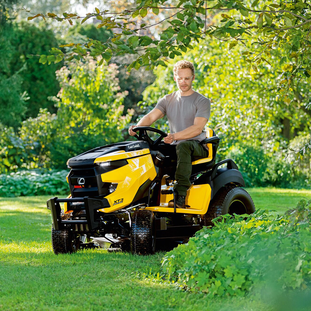 Traktor kosačica Cub Cadet XT3 QS127 – 127cm – 726cc V-TWIN Kawas – Hydrostatic – bočno izbacivanje